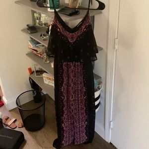 Women’s medium maxi dress